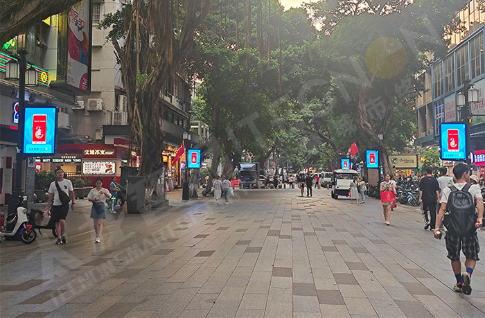 LED light pole screens 